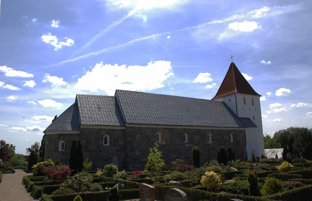 DSC_0727_edit.jpg - Føvling kirke.