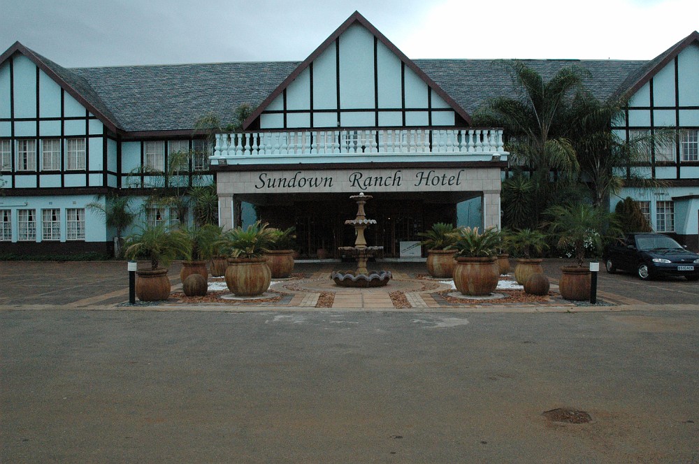 DSC_0004.JPG - Sundown Ranch Hotel - Pilanesberg.
