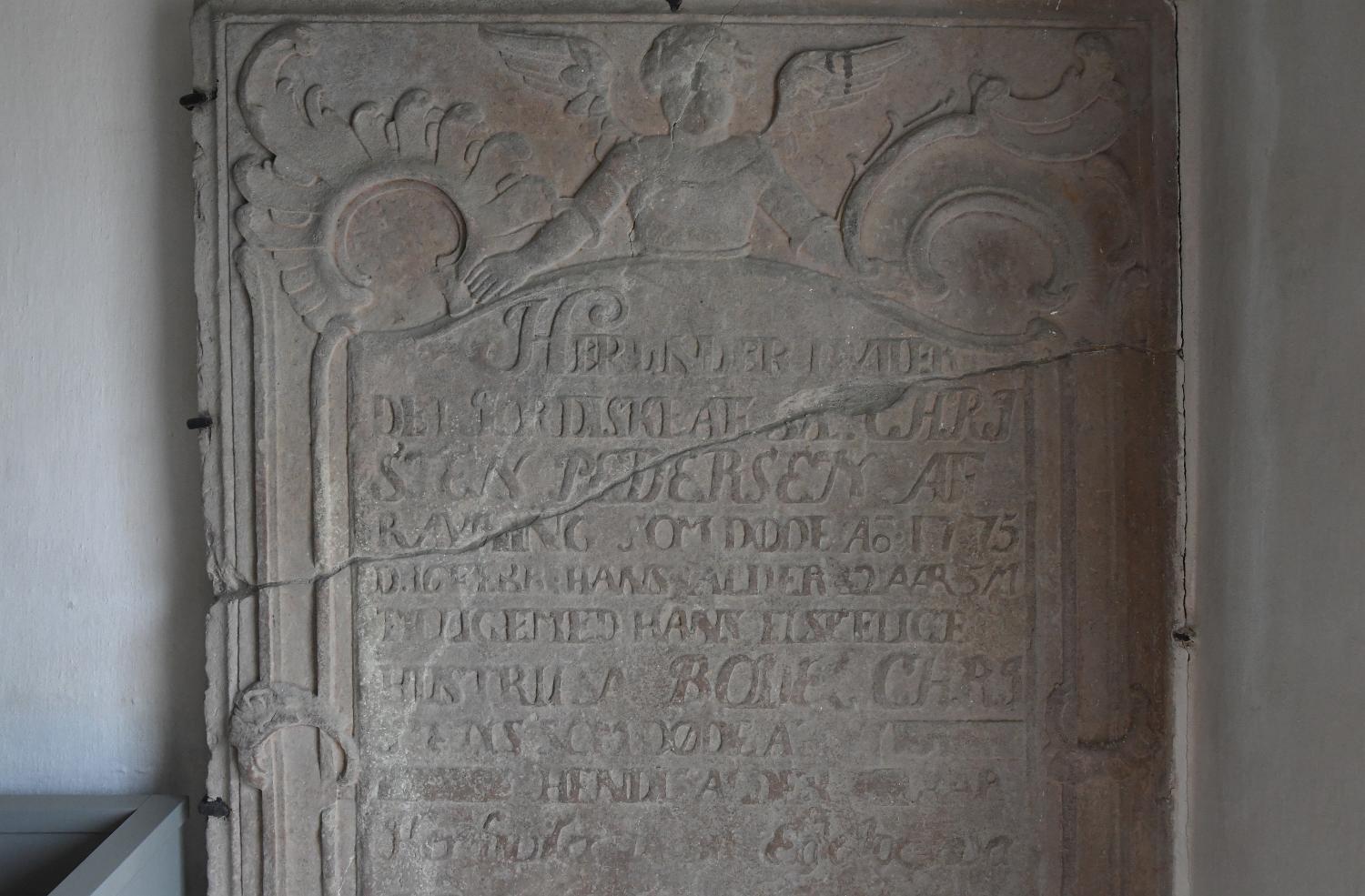 DSC 4057 v